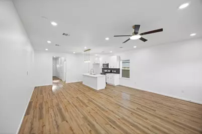 6719 Roanoke Street, Houston, TX 77028 - Photo 7