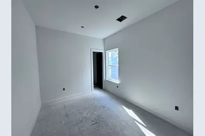 230 E 38th Street, Houston, TX 77018 - Photo 5