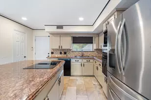 2911 Summersweet Pl, The Woodlands, TX 77380 - Photo 15