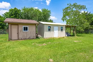 1925 Avenue L, Santa Fe, TX 77510 - Photo 11