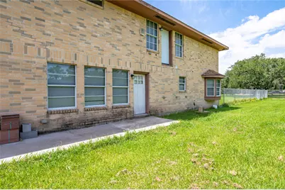 1925 Avenue L, Santa Fe, TX 77510 - Photo 9