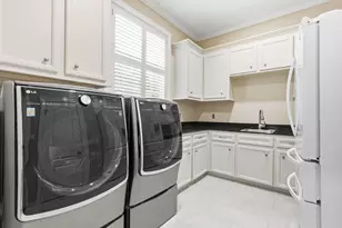 7 Pastoral Pond Cir, The Woodlands, TX 77380 - Photo 23