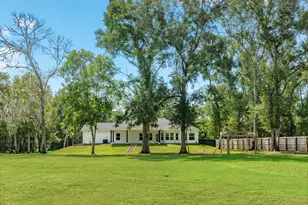 1219 Chuck Wagon Ct, Angleton, TX 77515 - Photo 45