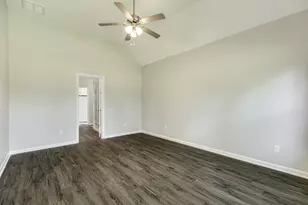 1219 Chuck Wagon Ct, Angleton, TX 77515 - Photo 23