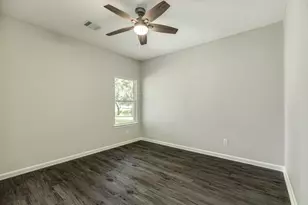 1219 Chuck Wagon Ct, Angleton, TX 77515 - Photo 33