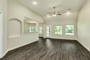 1219 Chuck Wagon Ct, Angleton, TX 77515 - Photo 9