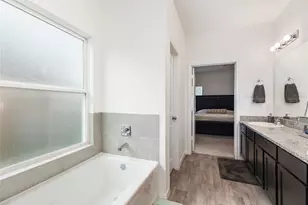 12990 Sorrento Bay Dr, Willis, TX 77318 - Photo 17