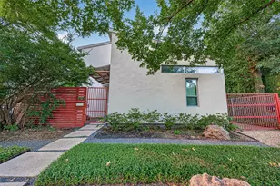 1634 Marshall St, Houston, TX 77006 - Photo 3