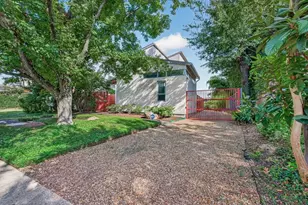 1634 Marshall St, Houston, TX 77006 - Photo 39