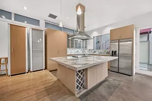 1634 Marshall St, Houston, TX 77006 - Photo 17