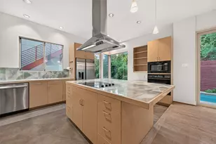 1634 Marshall St, Houston, TX 77006 - Photo 13
