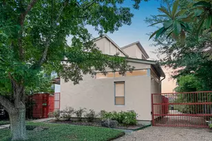 1634 Marshall St, Houston, TX 77006 - Photo 1