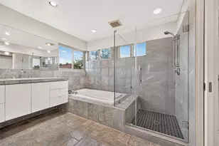 1634 Marshall St, Houston, TX 77006 - Photo 25