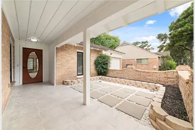 11411 Ash Creek Drive, Houston, TX 77043 - Photo 3