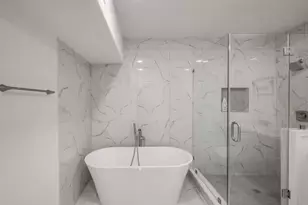 1513 40th St, Galveston, TX 77550 - Photo 11