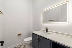4746 Martin Hill St, Houston, TX 77018 - Photo 7