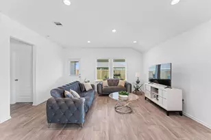 2201 Laurel Bloom Ln, Sealy, TX 77474 - Photo 3