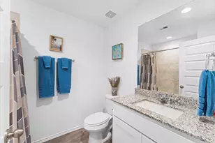 2201 Laurel Bloom Ln, Sealy, TX 77474 - Photo 9