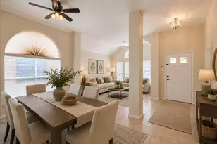 2930 Meadow Brook Dr, League City, TX 77573 - Photo 3