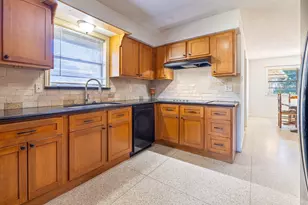 5238 Loch Lomond Dr, Houston, TX 77096 - Photo 11