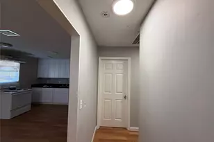 9307 Coffee St, Houston, TX 77033 - Photo 7