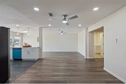 2324 N Logan Street, Texas City, TX 77590 - Photo 9
