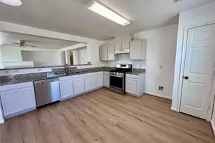 3927 Brook Garden Ln, Katy, TX 77449 - Photo 5