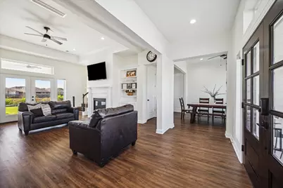 4112 Leslies Way, Dickinson, TX 77539 - Photo 5