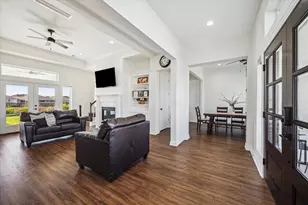 4112 Leslie's Way, Dickinson, TX 77539 - Photo 5