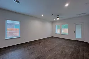 14927 Cypress Holw Dr, New Caney, TX 77357 - Photo 19