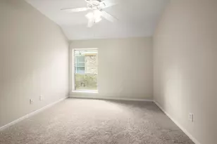 22 N Holly Laurel Cir, The Woodlands, TX 77382 - Photo 19