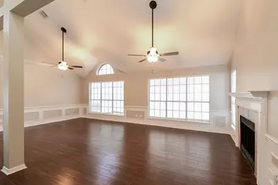 4765 Oakmont Court, League City, TX 77573 - Photo 5