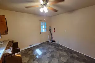 925 Flanders Ave, San Antonio, TX 78211 - Photo 21