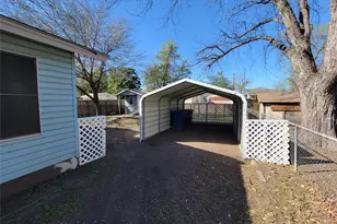 925 Flanders Ave, San Antonio, TX 78211 - Photo 9