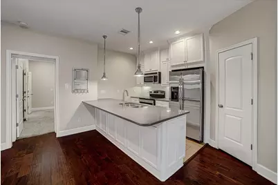 305 Felt Circle, Houston, TX 77011 - Photo 11