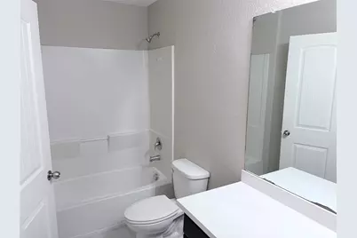 16527 Silla Ridge Court, Houston, TX 77049 - Photo 35