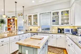 11611 Beachside, Galveston, TX 77554 - Photo 9