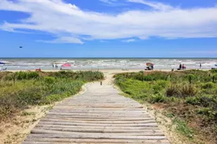 11611 Beachside, Galveston, TX 77554 - Photo 41