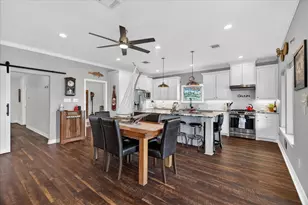 604 Warsaw St, Bayou Vista, TX 77563 - Photo 5