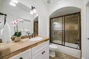 4504 Holly St, Bellaire, TX 77401 - Photo 29