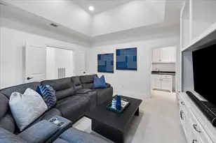 4504 Holly St, Bellaire, TX 77401 - Photo 27