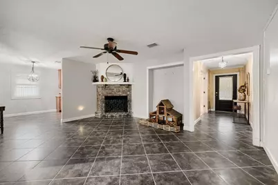11007 Ensbrook Drive, Houston, TX 77099 - Photo 11