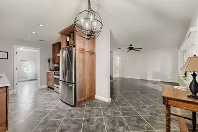 11007 Ensbrook Drive, Houston, TX 77099 - Photo 9