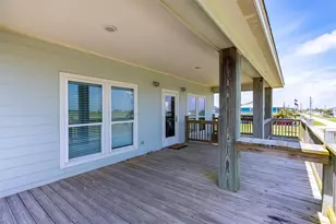 893 West Ln, Crystal Beach, TX 77650 - Photo 7
