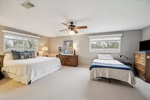 10834 St Marys Ln, Houston, TX 77079 - Photo 17