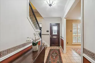 10834 St Marys Ln, Houston, TX 77079 - Photo 3