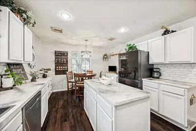 2702 Glendale Drive, Pearland, TX 77584 - Photo 11