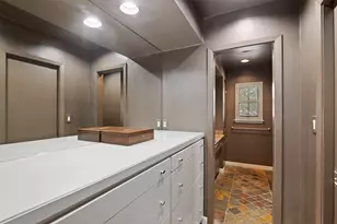 10626 Valley Forge Dr, Houston, TX 77042 - Photo 19