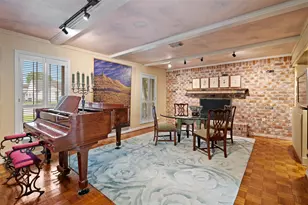 10626 Valley Forge Dr, Houston, TX 77042 - Photo 9