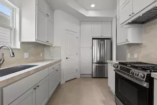 510 2nd St, San Leon, TX 77539 - Photo 13